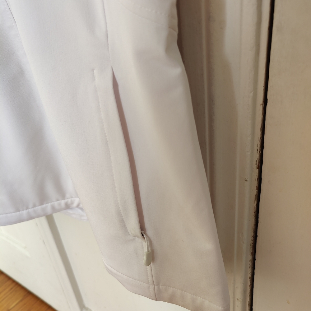White jacket - Picture 10 of 15